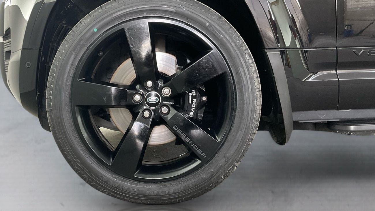 لاند روفر ديفندر 110 V8 | شامل الضمان | 0 ﺪﻔﻋﺓ ﺃﻮﻟﻯ