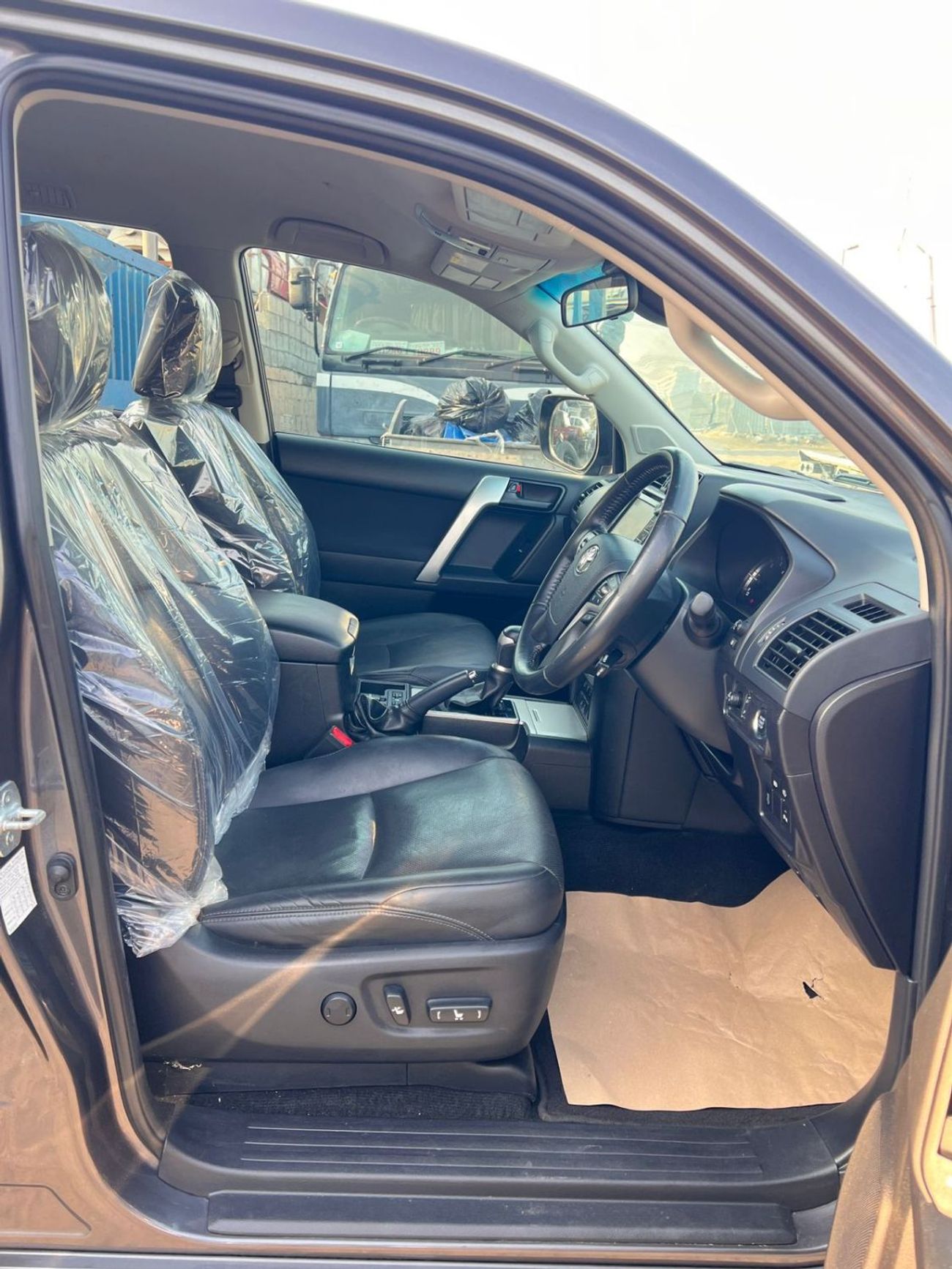 Toyota Prado diesel 2.8 liter right hand drive automatic only for export available