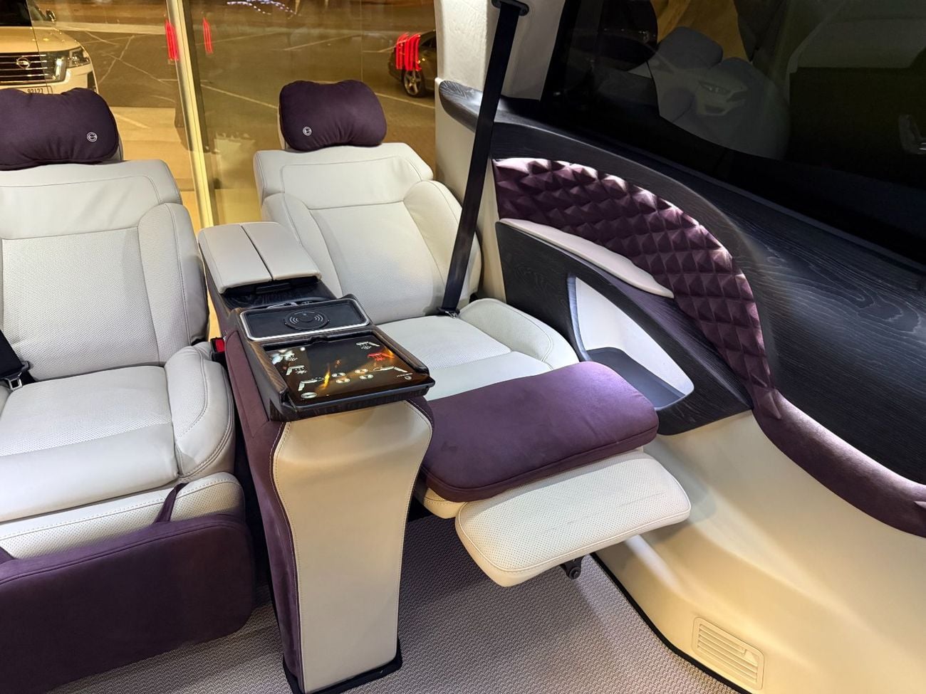 Mercedes Benz Vito TOURER SELECT ERTEX LUXURY CAR DESIGN CO. - 35th YEAR GEOMETRIC
