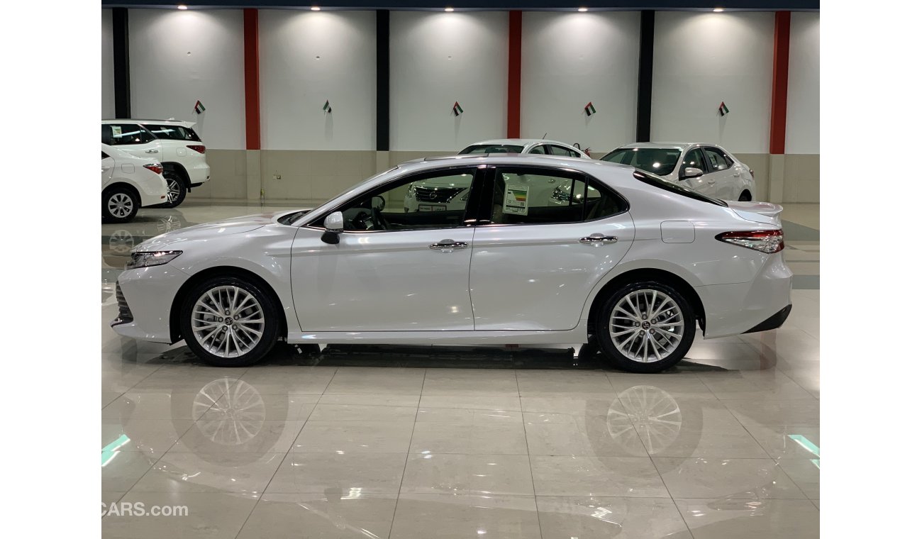 Toyota Camry 6V Limited MY2019