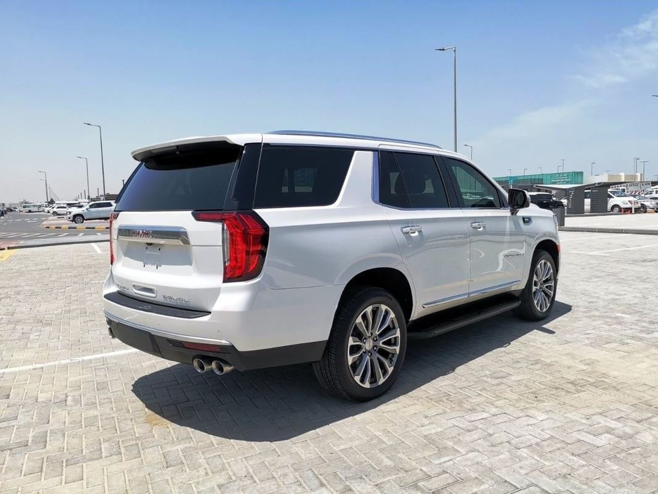 GMC Yukon GMC Denali - 2021 - White