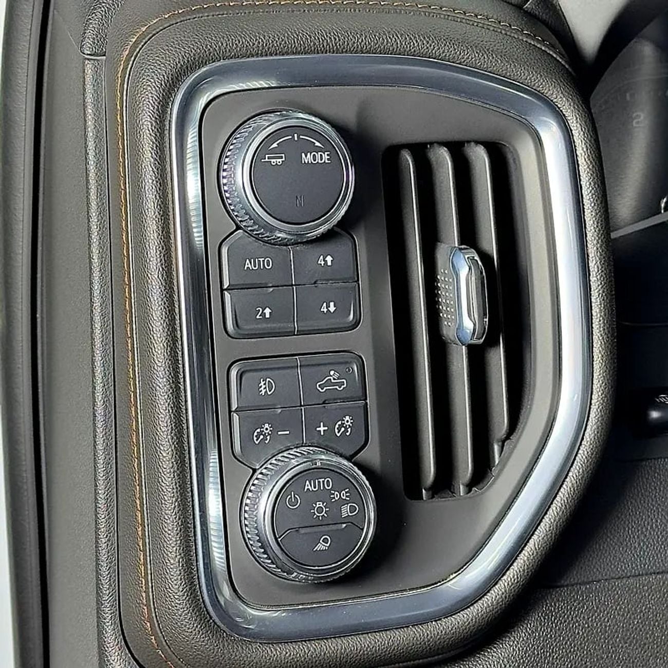 GMC Sierra 2500 HD Denali 6.0L Single Cab Utility RWD 2500 HD AT4 - DIESEL