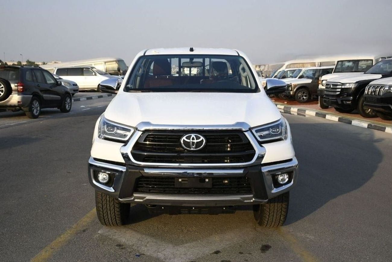 تويوتا هيلوكس 2.7L AUTOMATIC FULL OPTION