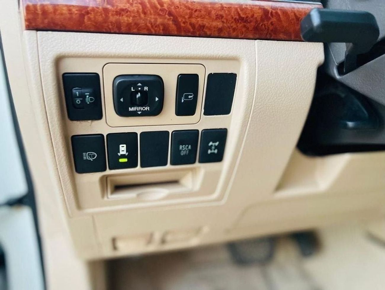 Toyota Land Cruiser Toyota landcuriser GXR V6 22015 Full option very neat and clean perfect conditions