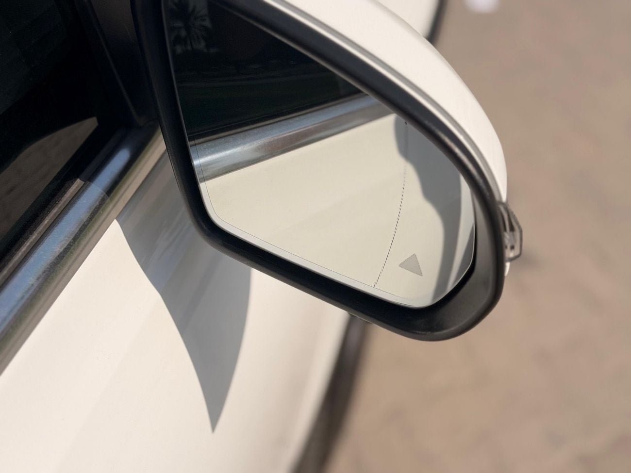 Mercedes-Benz GLB 200 Premium 1.4L (7 Seater)