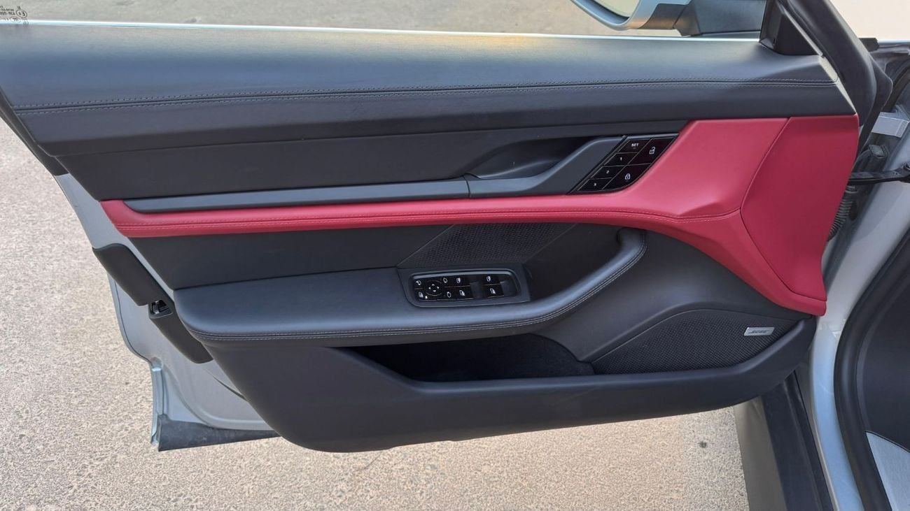 بورش تايكان Porsche Taycan 4S