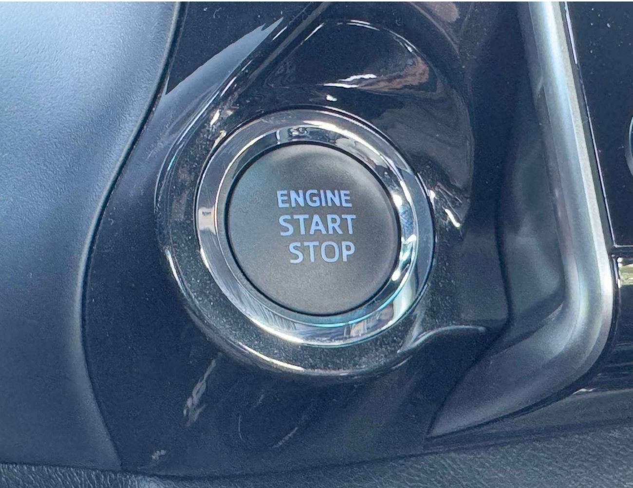 Toyota Hilux ADVENTURE |  4.0L V6 PETROL | 360* CAMERA | PUSH START | REAR A/C | OMAN SPECS | (CODE # 69015)