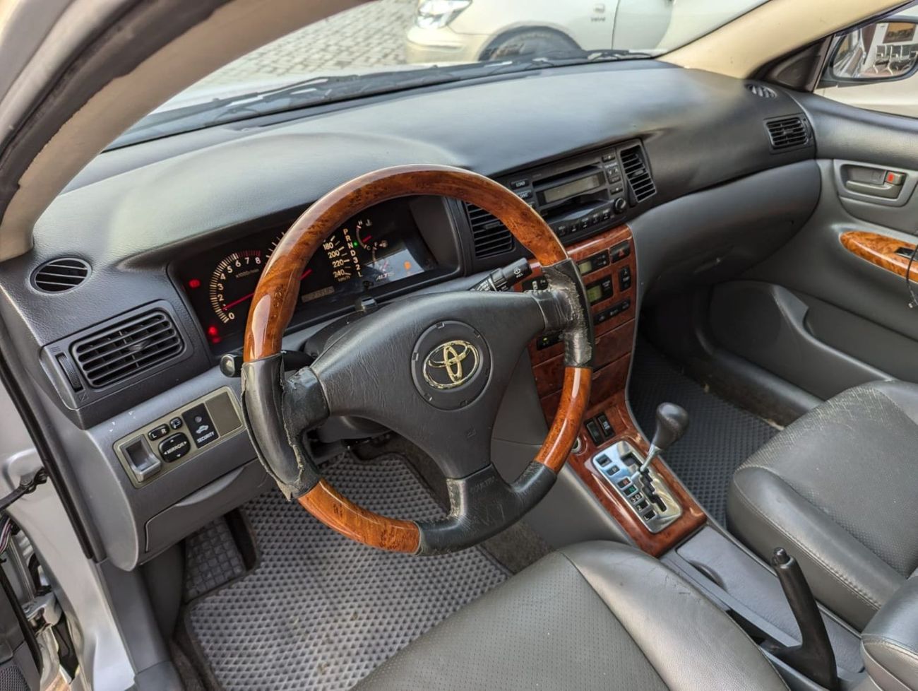 تويوتا كورولا TOYOTA COROLLA 2005 4 cylinder engine 1.8  fresh import from Taiwan Japanese car without accident no