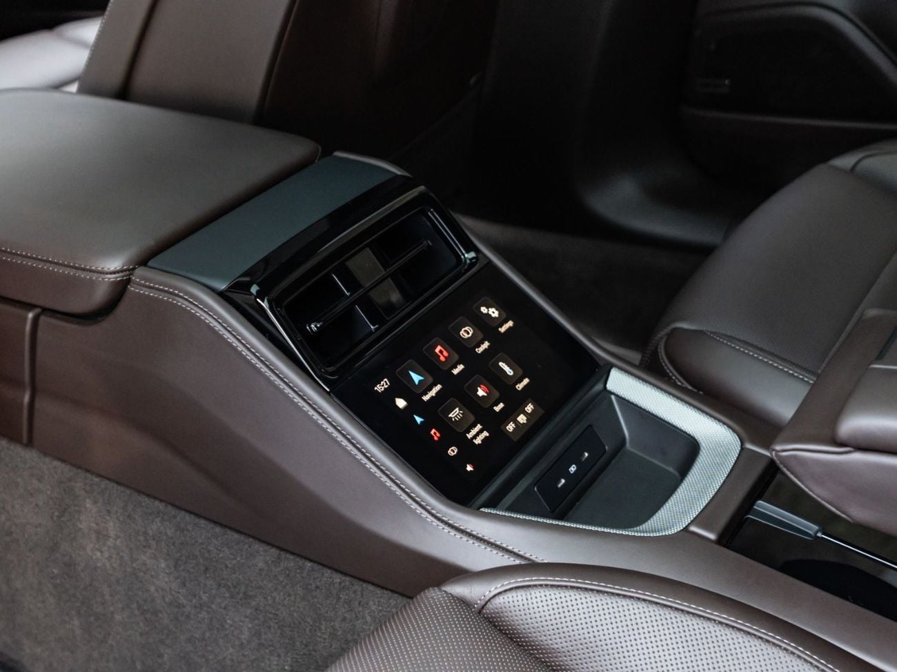 Porsche Panamera STANDARD