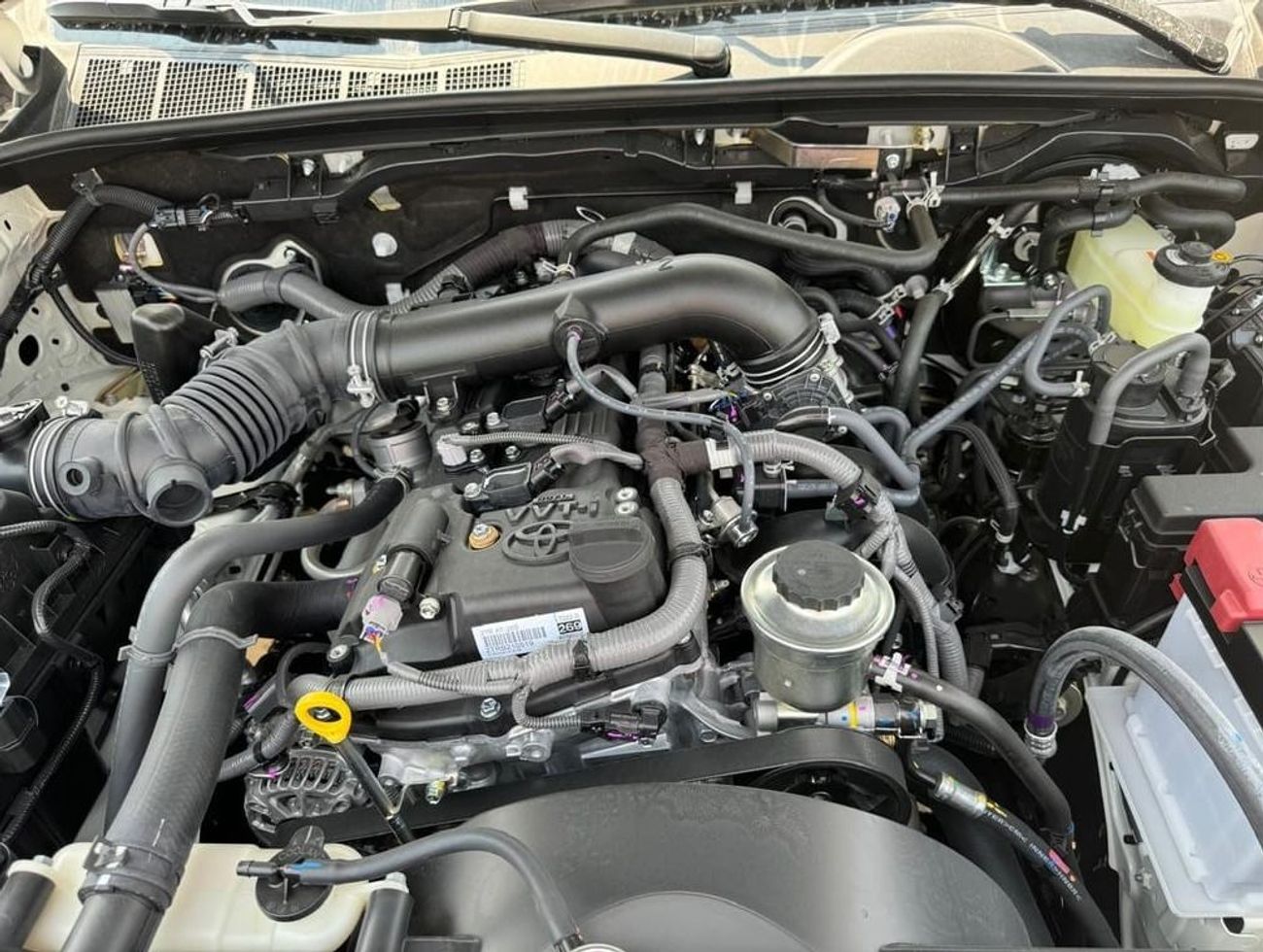 Toyota Hilux HILUX 2.7L GLXS DC AT PETROL 2025