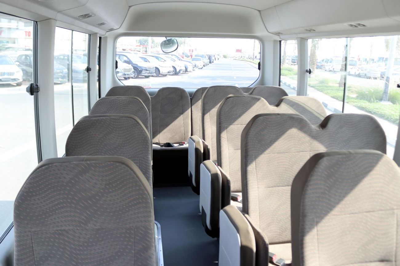 Toyota Coaster Toyota coaster 4.2L,30 seaters ,manual gear,diesel engine LHD,European specs,2024 model brand new