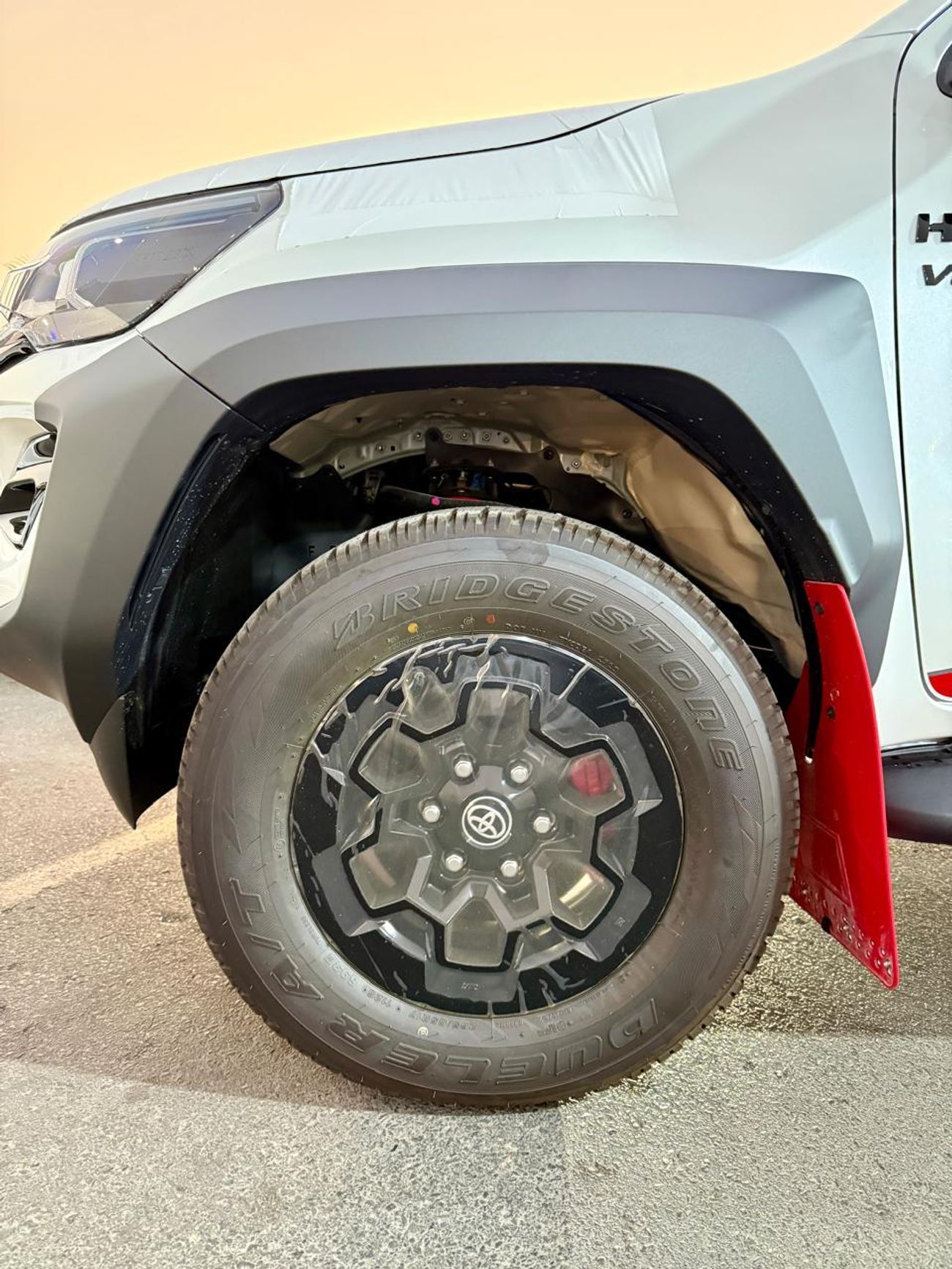 تويوتا هيلوكس GR Sport 4.0L 4x4