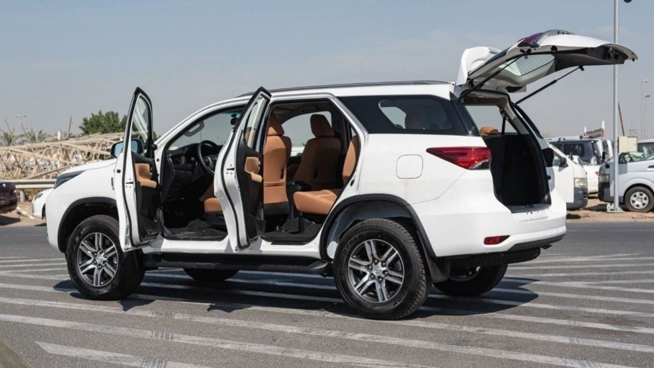 Toyota Fortuner EXR TOYOTA FORTUNER 2.7P 4WD 7SETER 2024