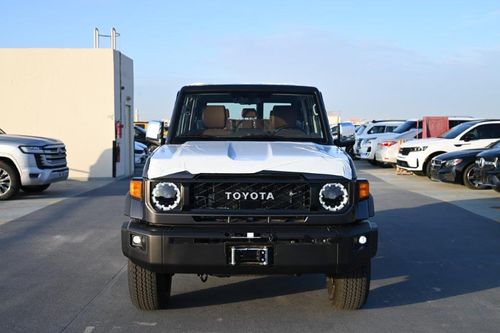 Toyota Land Cruiser 70 76 SDLX 2.8L Diesel 4WD 5-Seater Automatic