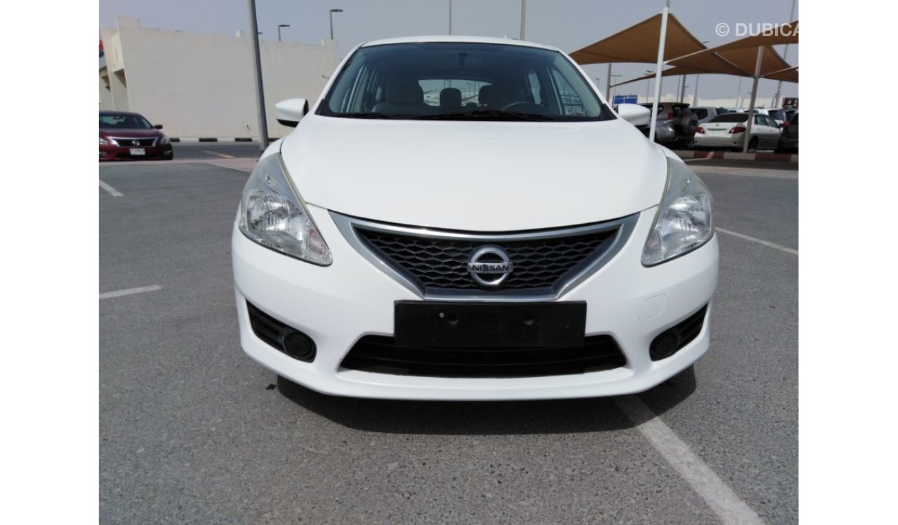 Nissan Tiida 2015 gcc very celen car