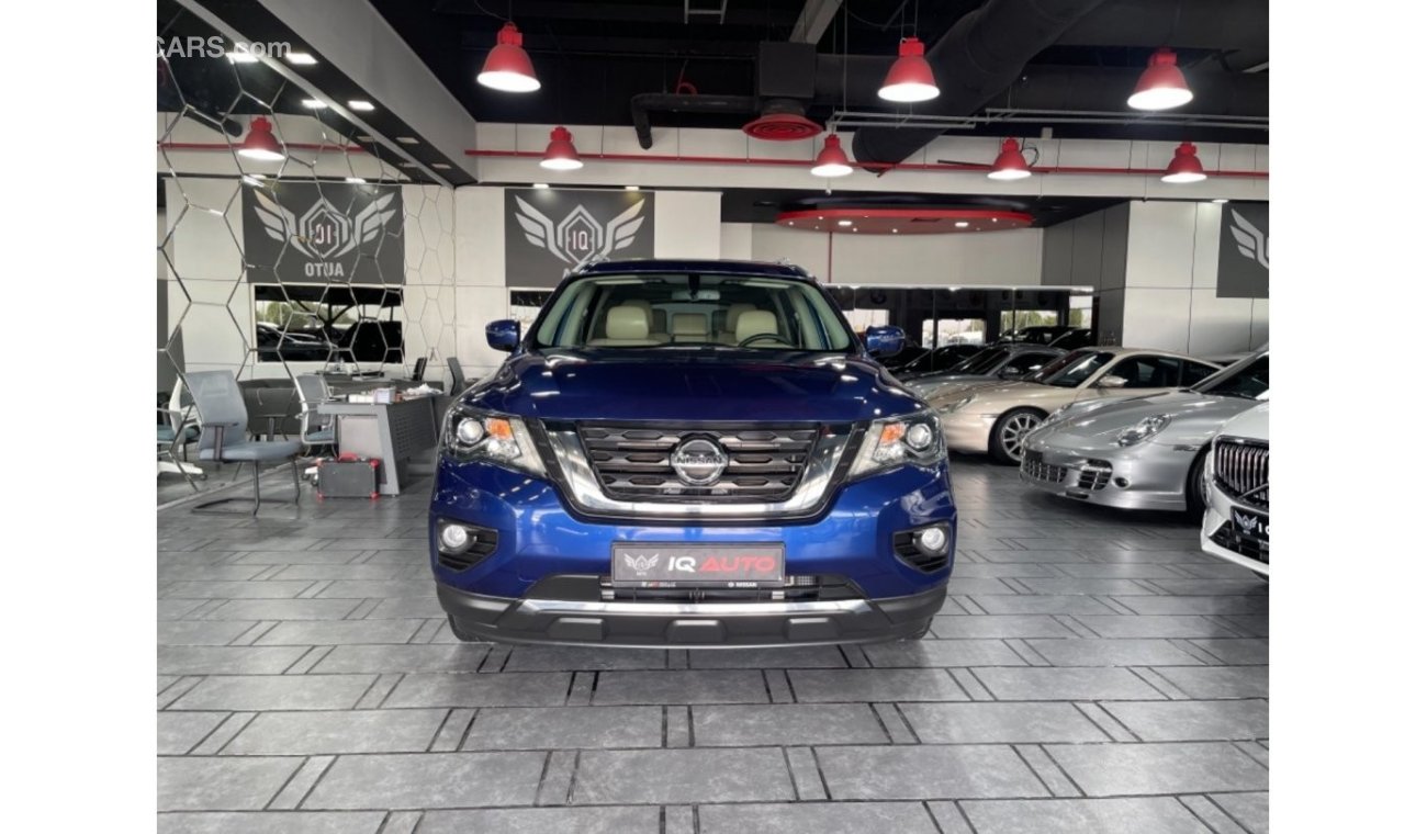 Nissan Pathfinder 4WD SV 7 SEATERS