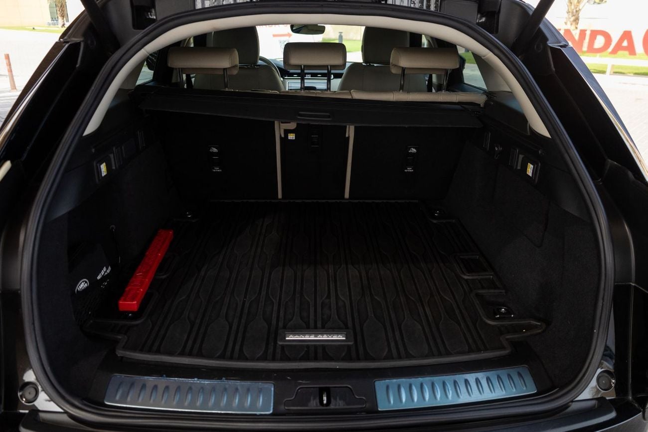 لاند روفر رينج روفر فيلار P250 R-Dynamic SE 2.0L