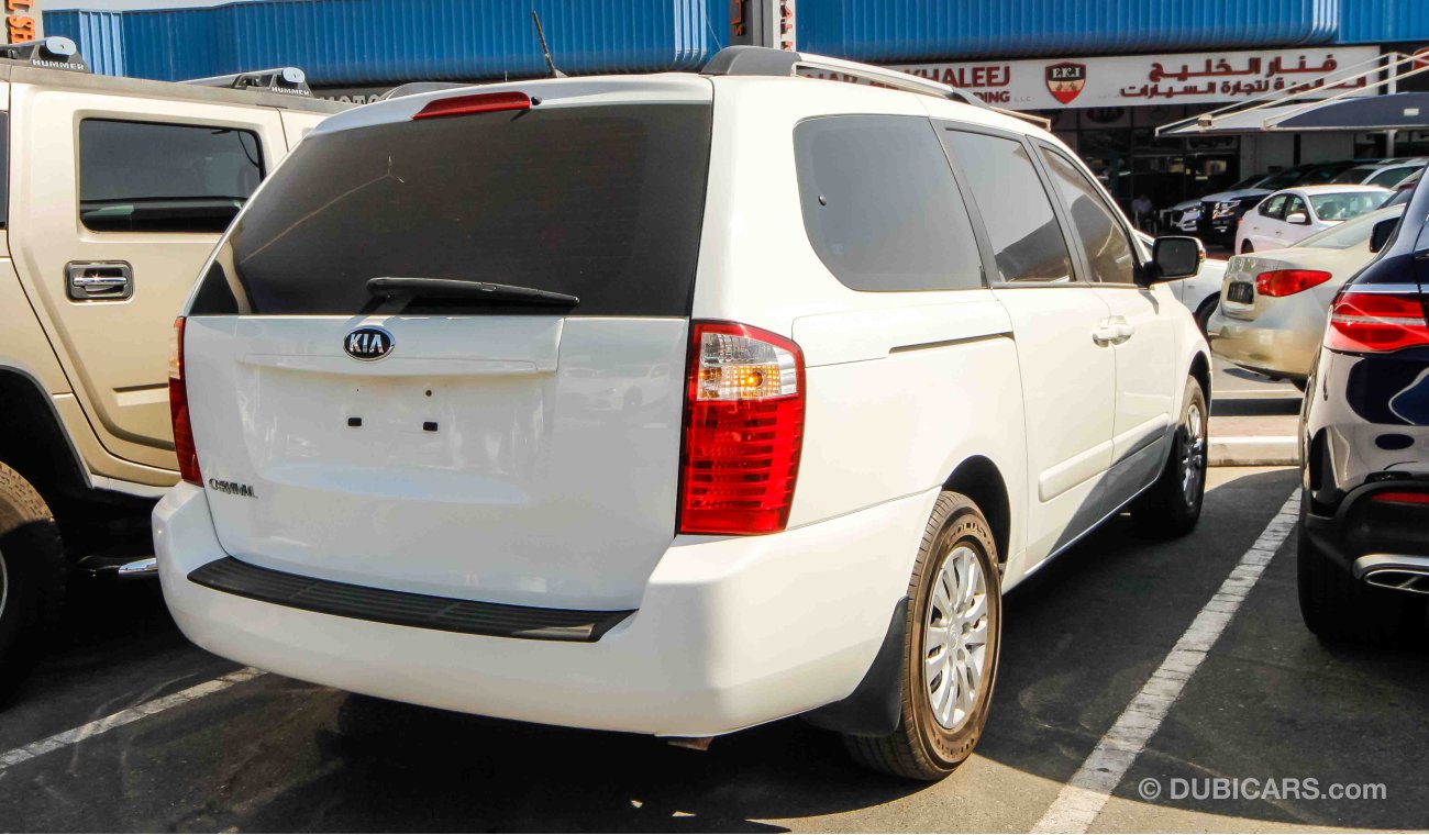 Kia Carnival