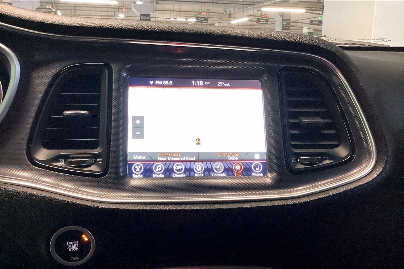 دودج تشالينجر SXT Plus | شامل الضمان | 0 ﺪﻔﻋﺓ ﺃﻮﻟﻯ