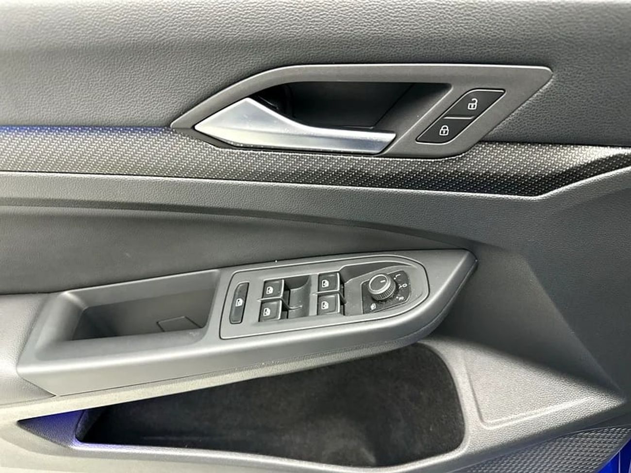 Volkswagen Golf R R 2.0L R