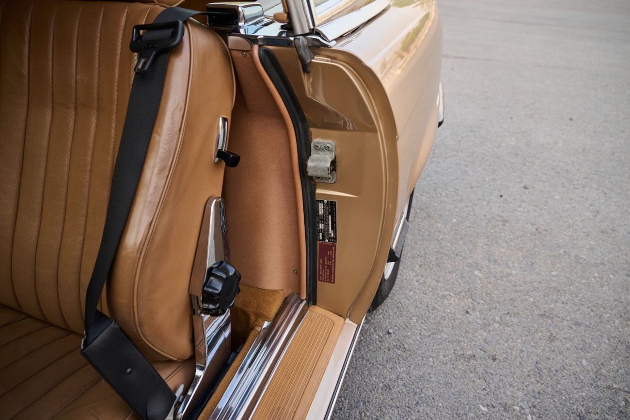 Mercedes-Benz SL 560