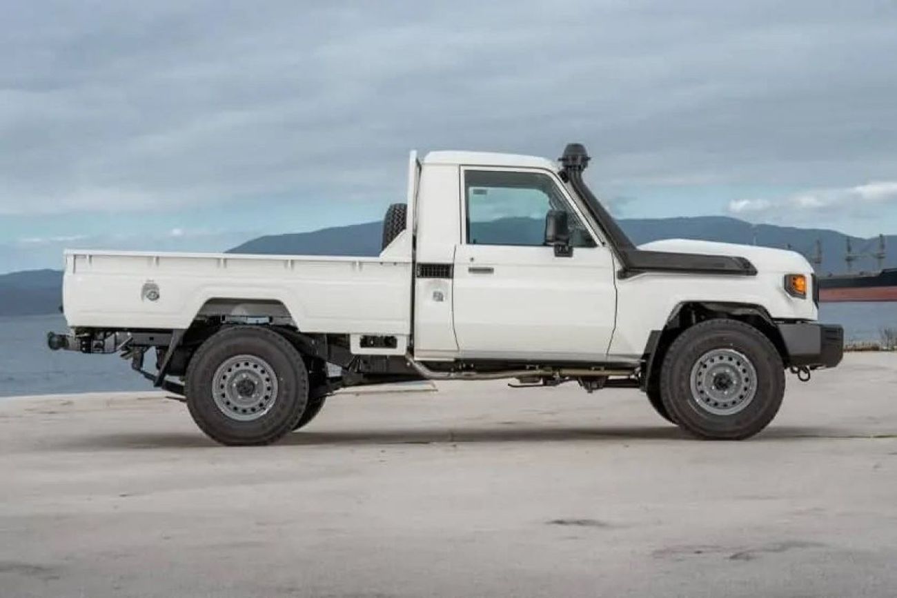 تويوتا لاند كروزر بيك آب Toyota LC 79 4.2l Diesel SC - M/T - Fog Lamp - Snorkel