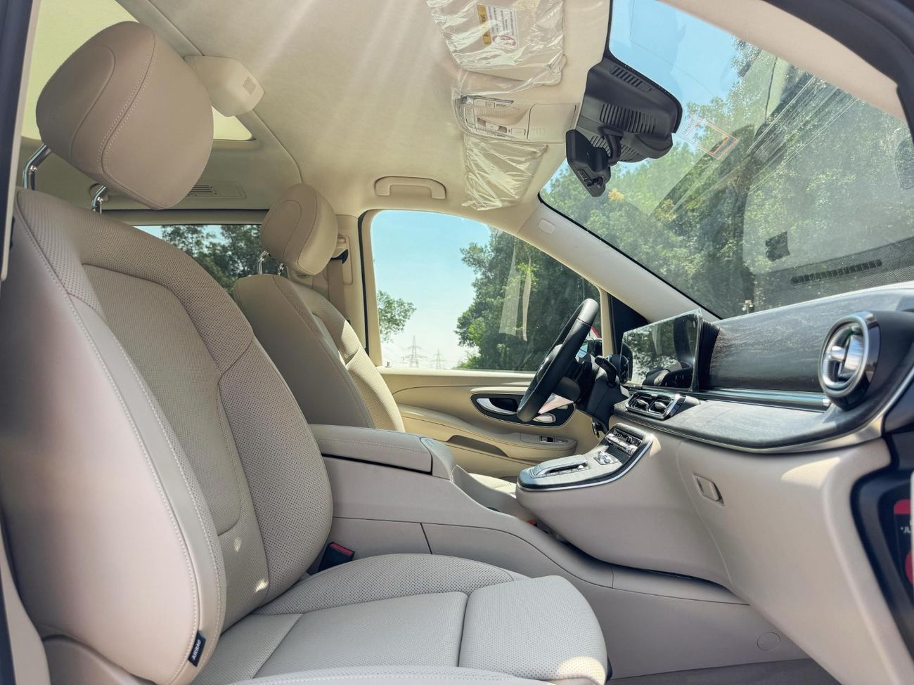 Mercedes-Benz V 300 V300L || Long Wheelbase Luxury Edition || Brand New