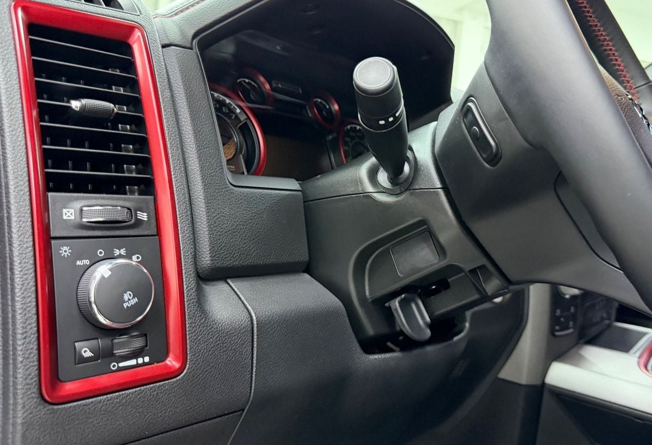 Dodge Ram Van Only 8000 km .. Brand new condition .. V8 .. 5,7 L .. HEMI