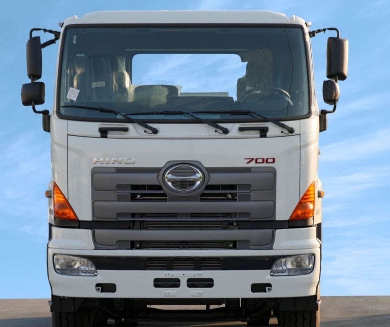 هينو 700 هينو 700 700ZS 4041 12.9L 39.5T CHASSIS CAB 6X4 M/T DIESEL