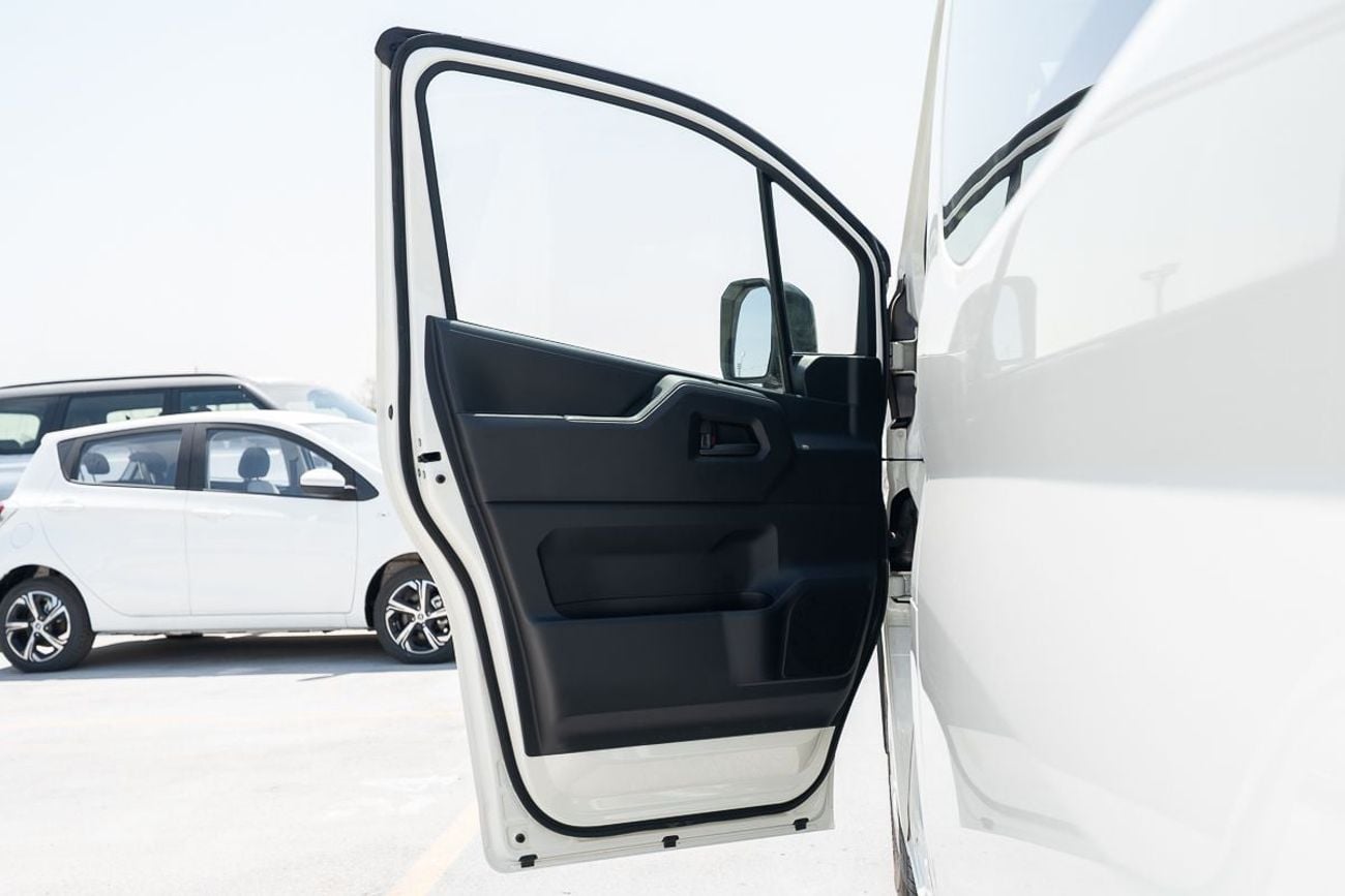 Toyota Hiace Passenger 3.5L Petrol Manual Transmission 2026