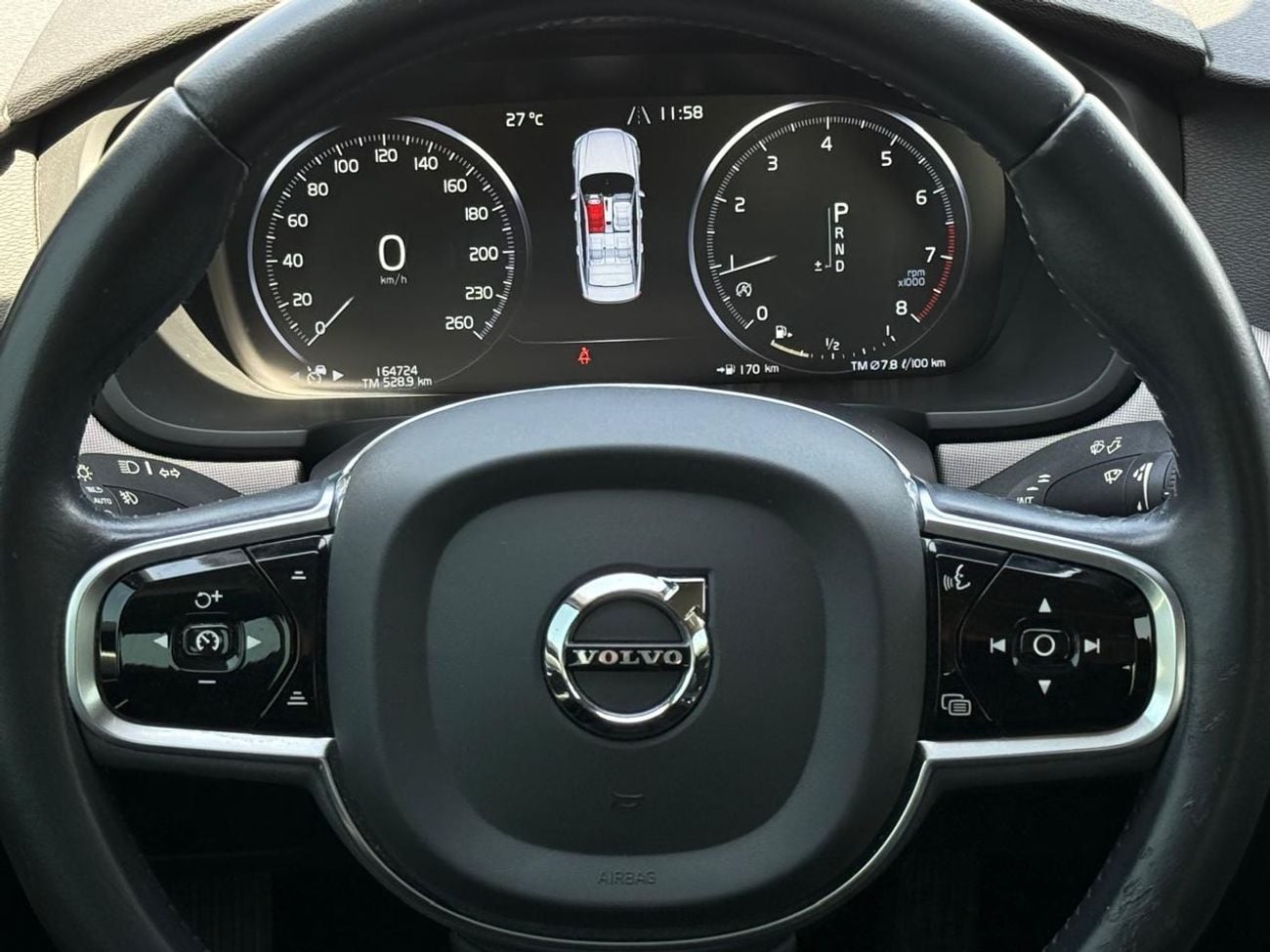 Volvo S90 T5 Momentum 2.0L  VOLVO S90T5 UNLIMITED BRIGHT MOMENTUM 2021 GCC FULL SERVICE HI