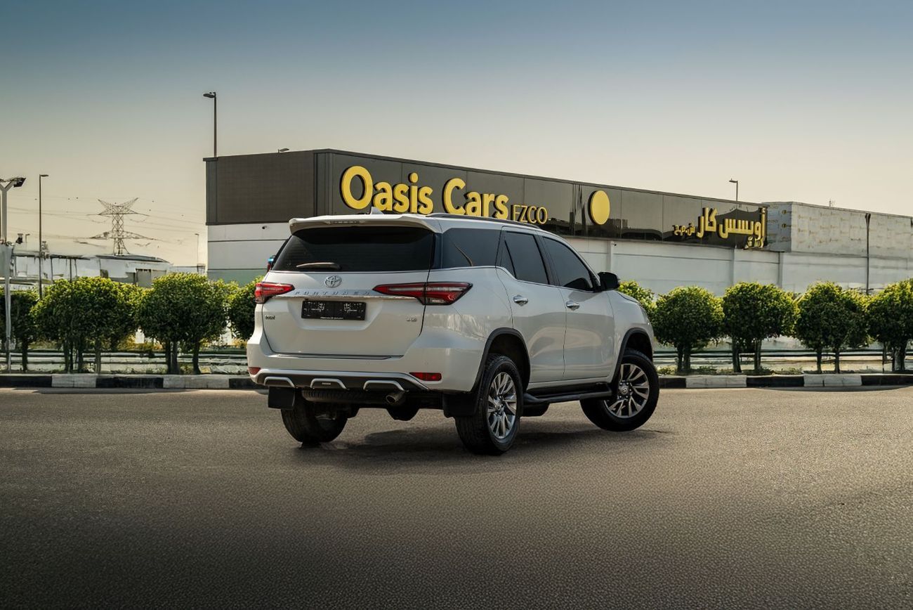 Toyota Fortuner VXR 4.0L (278 HP) VXR 2024 Agency Warranty Full Service History GCC 4.0L V6