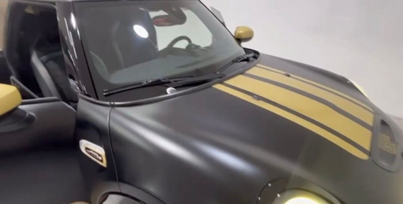 ميني كوبر إس 2.0 L TwinPower Turbo 4-cylinder engine, 8-speed Steptronic Sport automatic transmission, Sport-tune