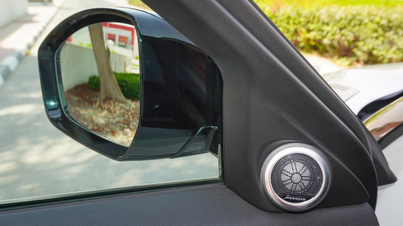 لاند روفر رانج روفر إيفوك SE P250 DYNAMIC 2025!! FIVE YEARS WARRANTY!! THREE YEARS SERVICE CONTRACT