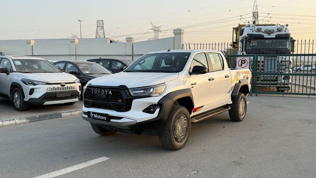تويوتا هيلوكس GR Sport 4.0L
