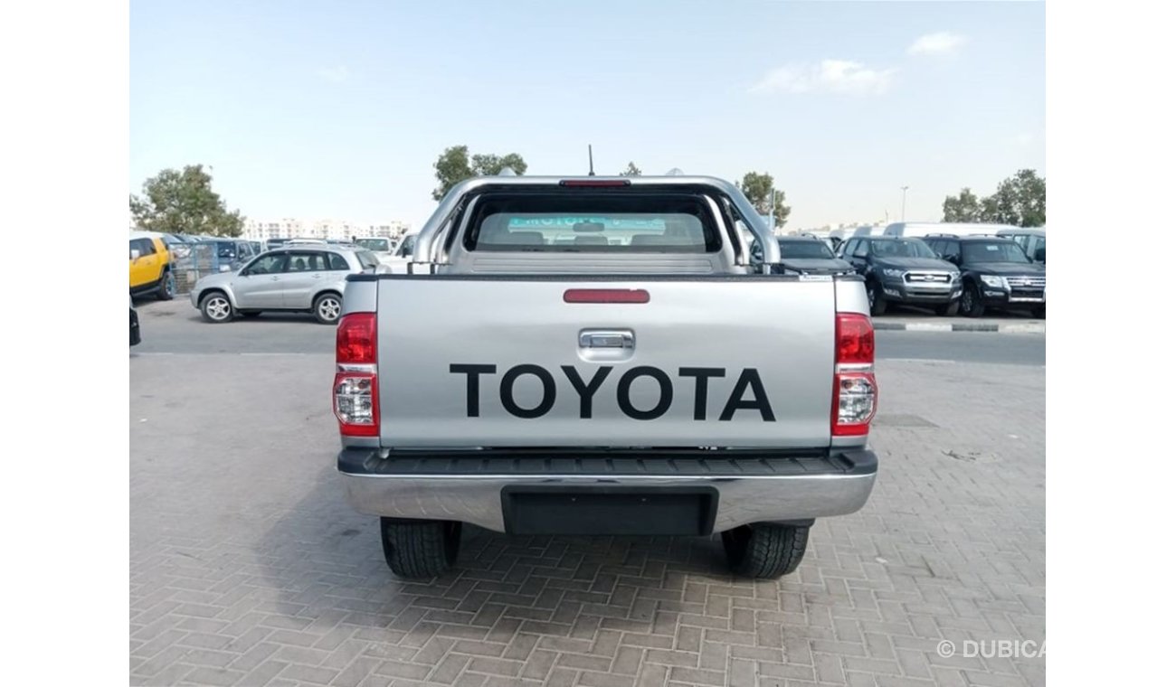 تويوتا هيلوكس TOYOTA HILUX RIGHT HAND DRIVE (PM946)