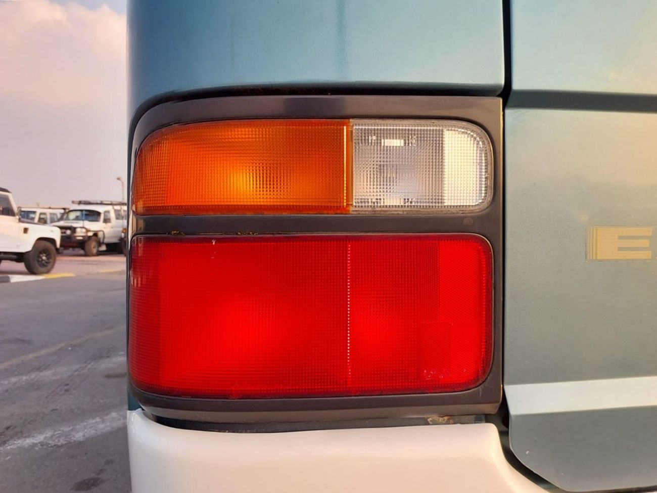 تويوتا كوستر TOYOTA COASTER BUS RHD 1998 MODEL 4.1 L DIESEL AUTOMATIC(PM004956)