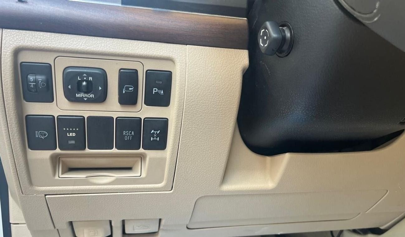 Toyota Land Cruiser EXR 5.7L 4WD VXR+ 4.6L