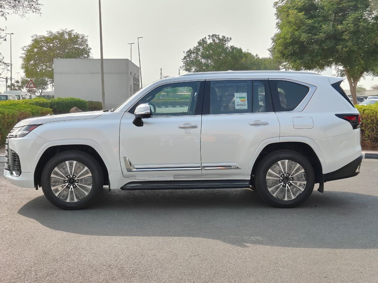 Lexus LX 500 Lexus LX 500 Urban V6 7-Seater- Top Option