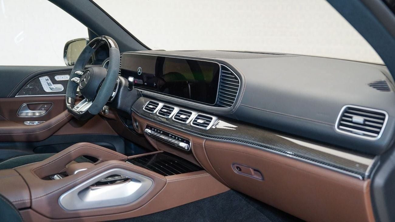 مرسيدس بنز GLS 63 AMG 4MATIC - Extended Special Offers - AED 9651 PM