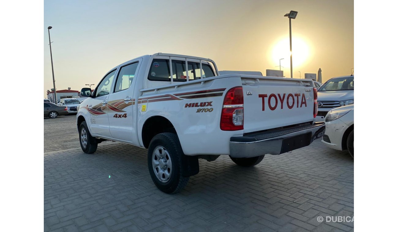 Toyota Hilux 2015 4x4 Automatic Ref#477