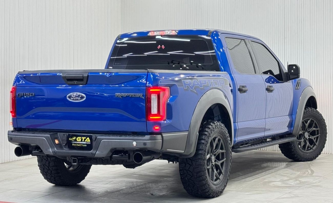 Ford F 150 Raptor 2017 Ford F-150 Raptor SuperCrew 5.5 Box, Agency Warranty Till 2027, Full Service History, GCC