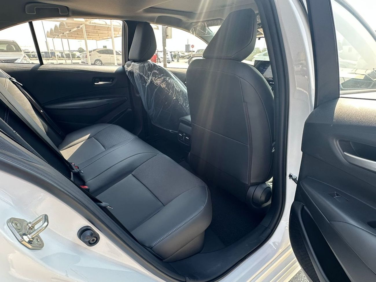 تويوتا كورولا 1.8 HYBRID, LEATHER SEAT, CRUISE CONTROL, SUNROOF MODEL 2025