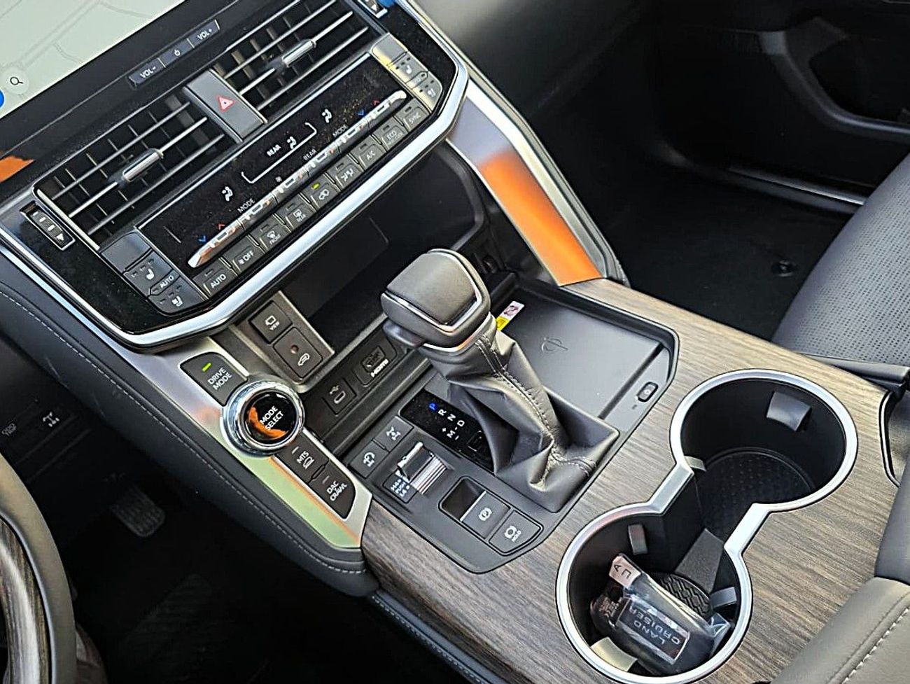 تويوتا لاند كروزر VX 3.5L