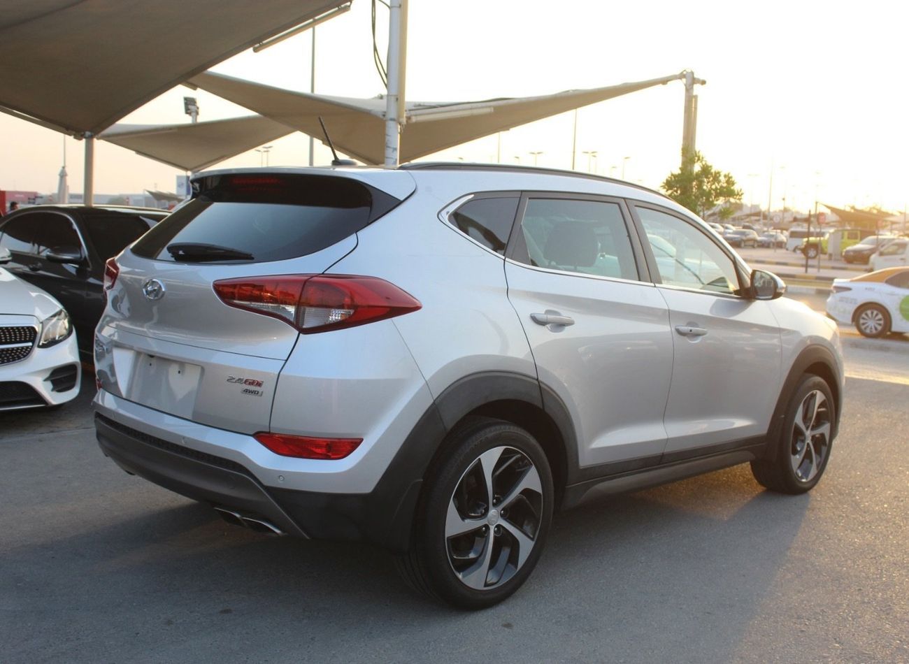 هيونداي توسون SE 2.0L AWD