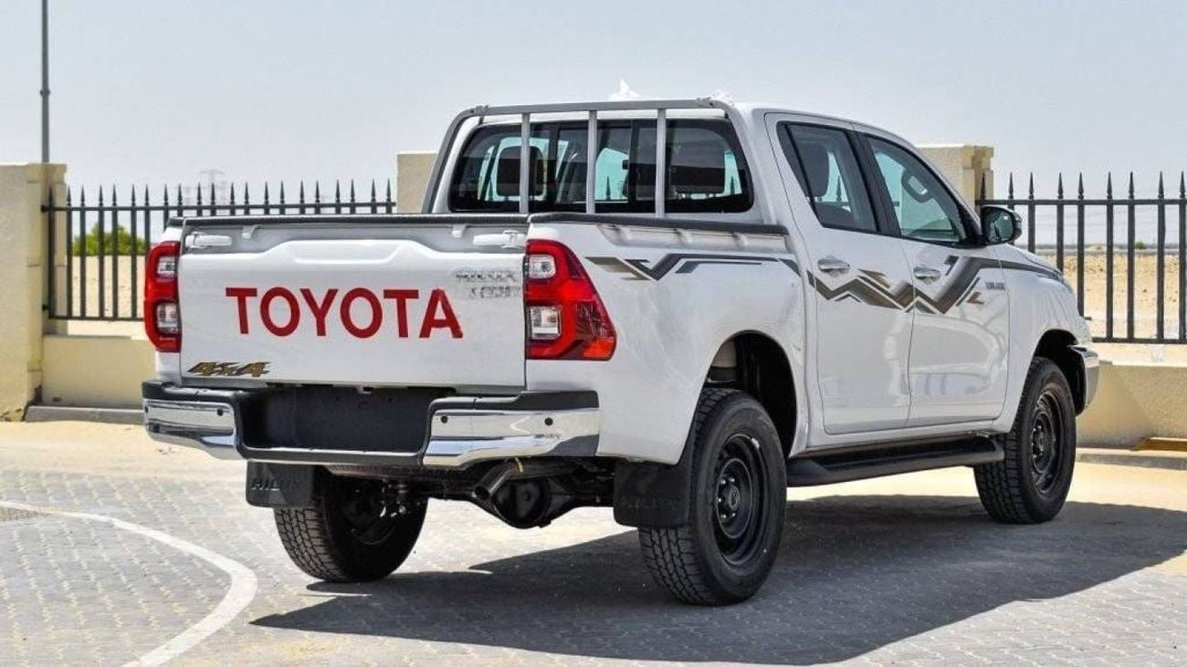 Toyota Hilux TOYOTA HILUX  SR5 DC 2.8L MT 4X4 (DIESEL) MY24