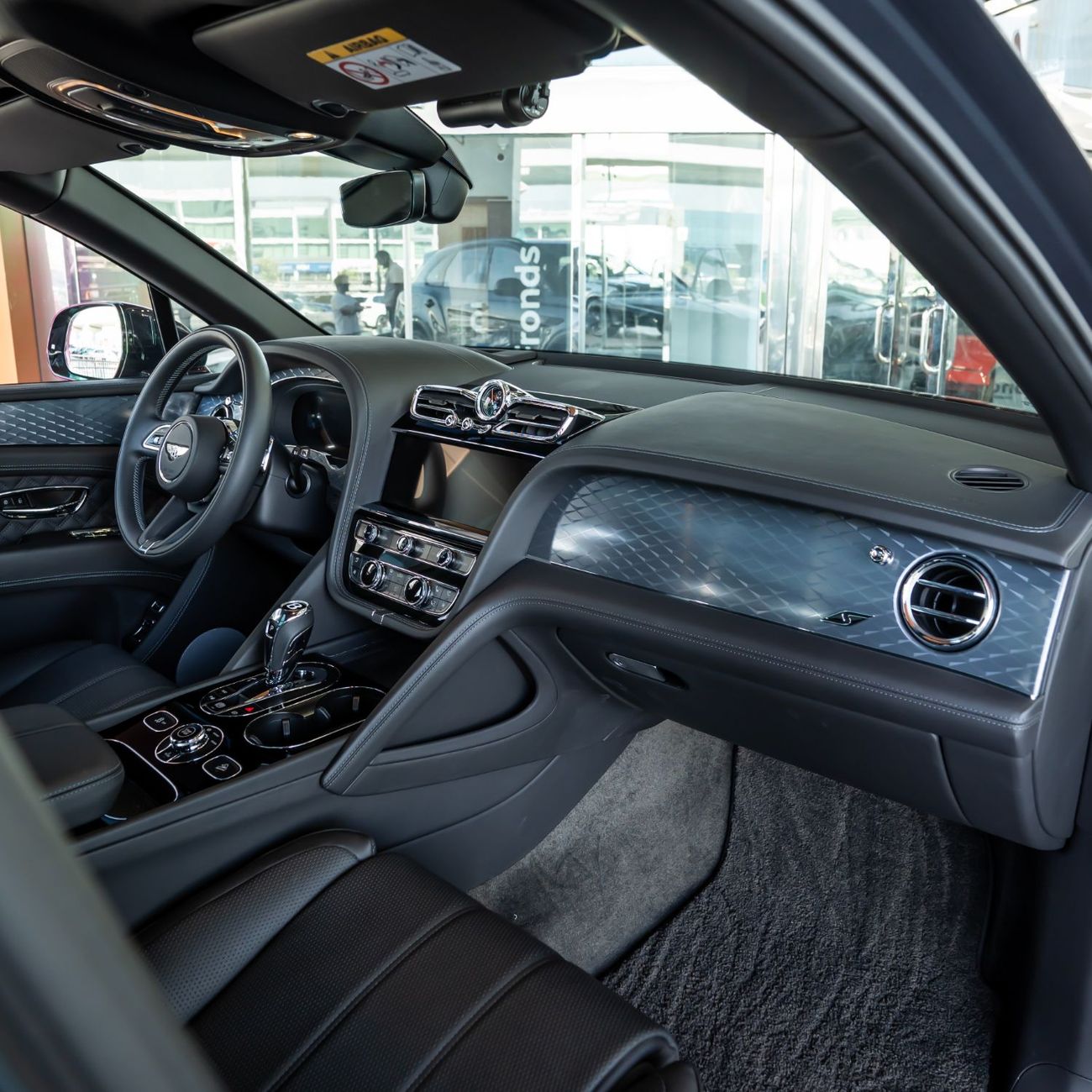 بنتلي بينتايجا 2023  BENTLEY BENTAYGA S HYBIRD