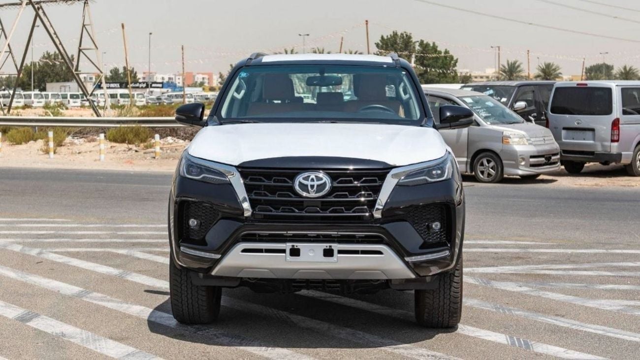Toyota Fortuner TOYOTA FORTUNER VX SR5 V6 CYLINDER, 4.0P, BLACK COLOR TAN INTERIOR, 4WD