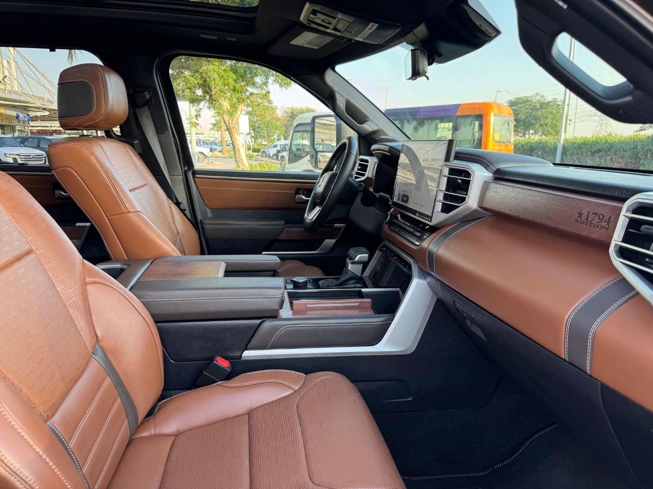 Toyota Tundra 1794 EDITION (NON GCC) 1974 edition platinum