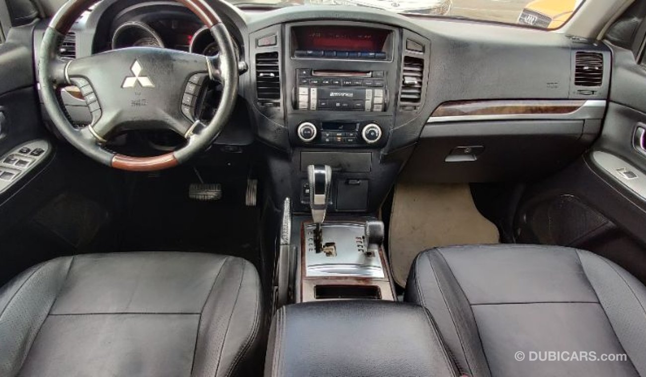 Mitsubishi Pajero 2009 model GCC specs 3.8 V6